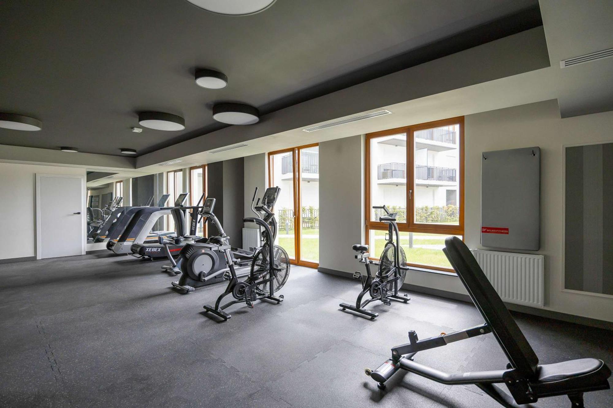 Apartment Sarmacka Wilanow With Parking, Sauna & Gym By Noclegi Renters Varsovia Exterior foto